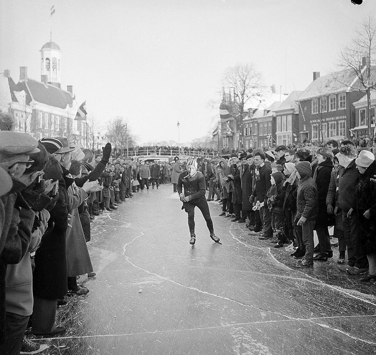 Afbeelding bij: De Hel van ’63 — de Elfstedentocht die bijna niemand uitreed
